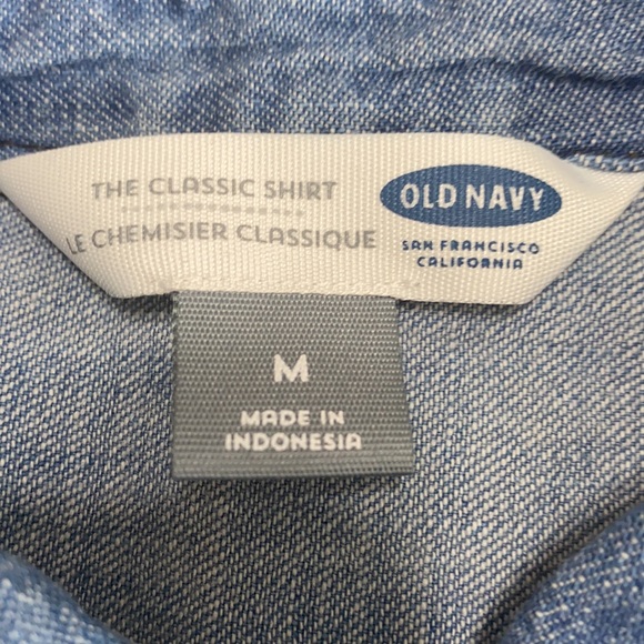 Denim Old Navy long sleeved button up - Picture 3 of 4